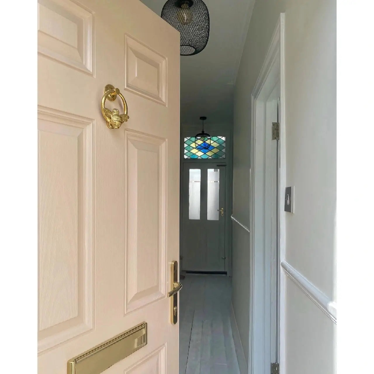 Brass Bumble Bee Ring Door Knocker - Brass Finish