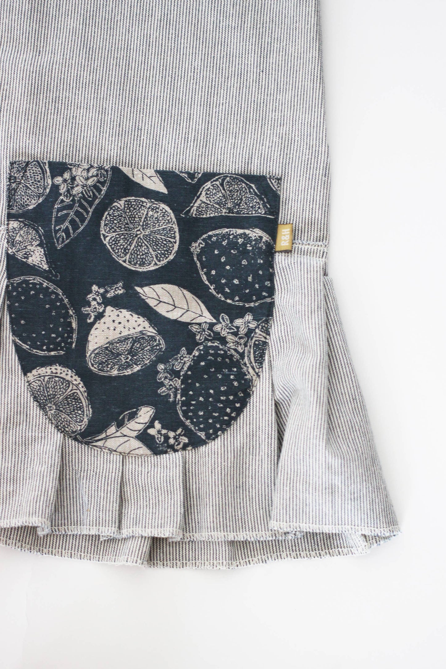 Pinafore Marmalade Dark Blue Apron