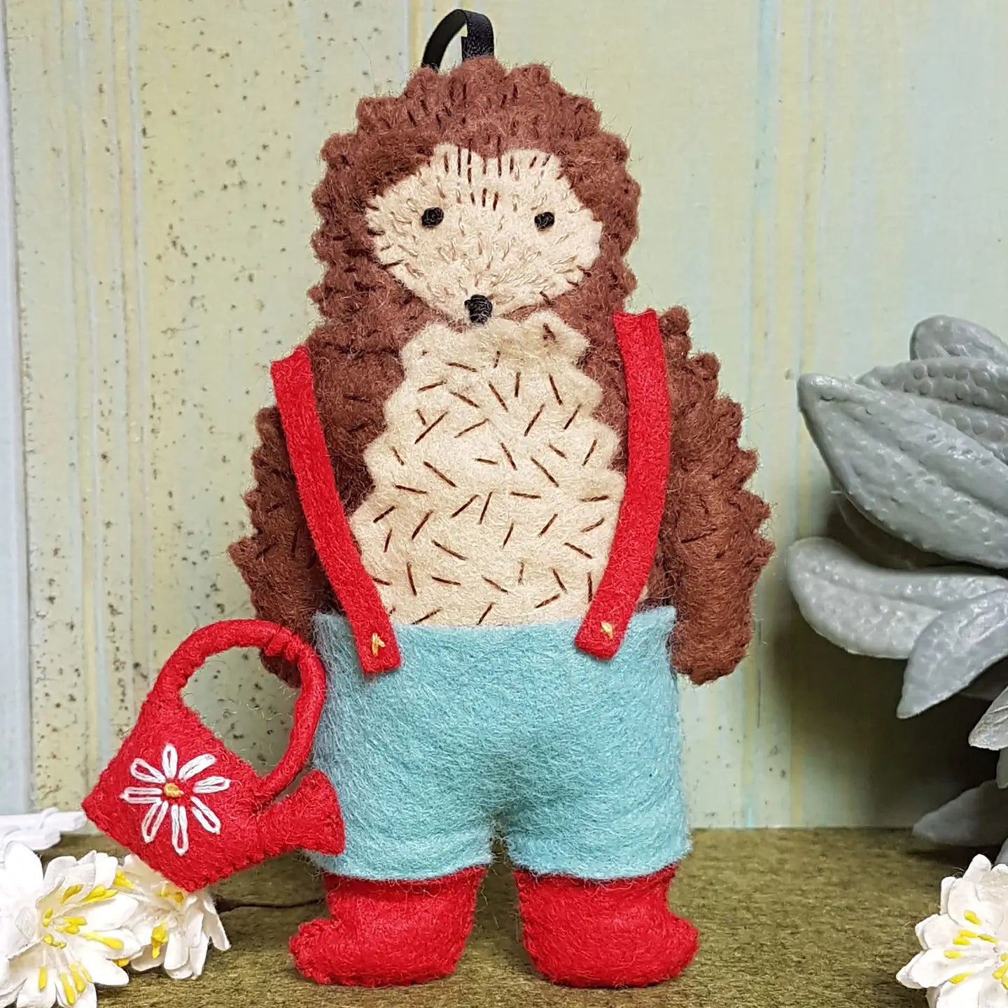 Mr. Hedgehog Gardener - Felt Craft Mini Kit