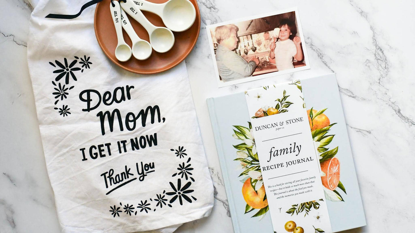Family Recipe Book & Keepsake Journal | Christmas Gift: Cottage